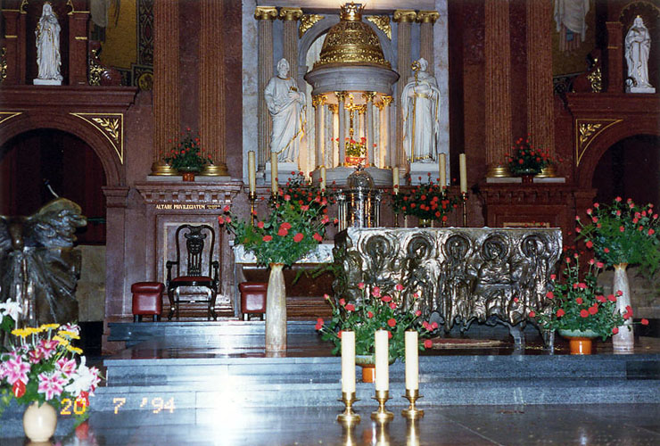 08 Bazylika - oltarz